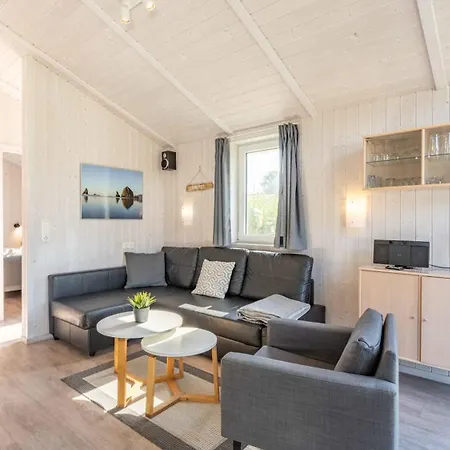Strandhaus Freibeuterweg 13 *
