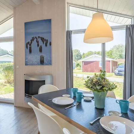 Tatil Evi Strandhaus Freibeuterweg 13 Priwall